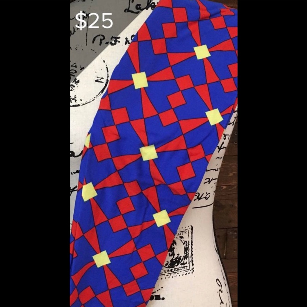 NWT os LULAROE LEGGINGS